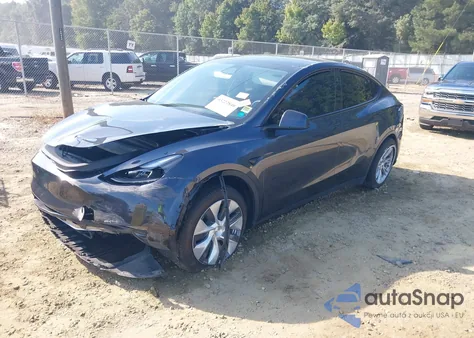 2024 Tesla Model Y Long Range Dual Motor All-Wheel Drive z USA, uszkodzony, nr VIN 7SAYGDEE8RA252314